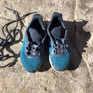 Boys Nike sneakers 👟